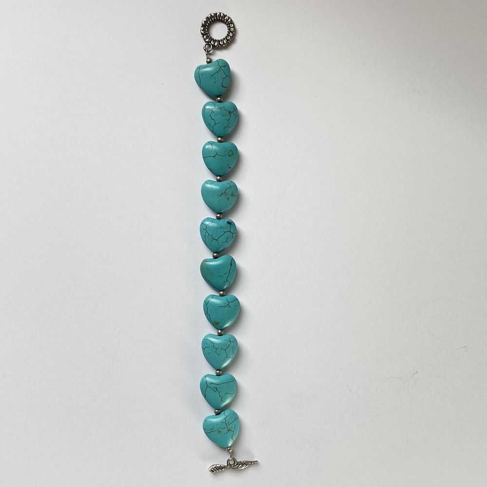10 Heart Shaped Turquoise Dyed Howlite Beaded Bracelet Silver Tone Spacer Beads - Picture 3 of 8